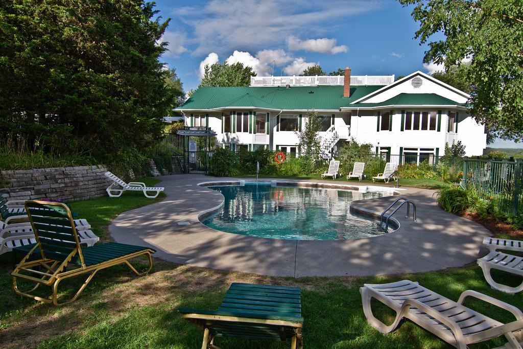 Elmhirst'S Resort Keene Buitenkant foto